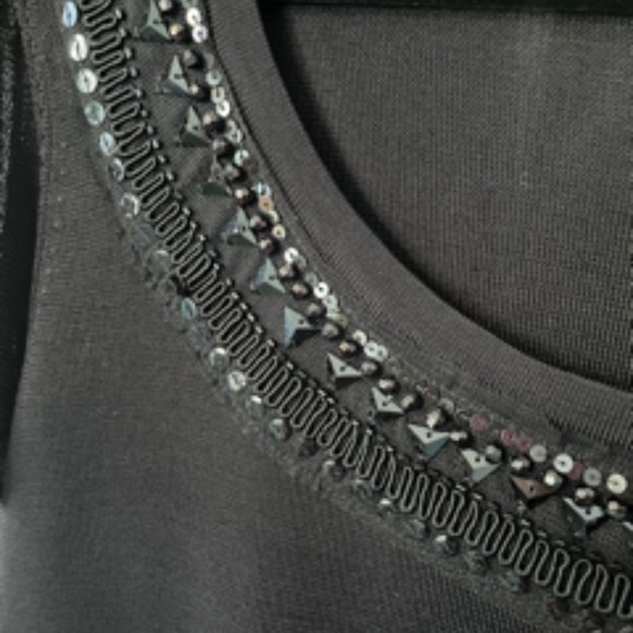 Emma James Black Top Decorative Round Neck Short Sleeve Size Large (L) - Picture 4 of 7